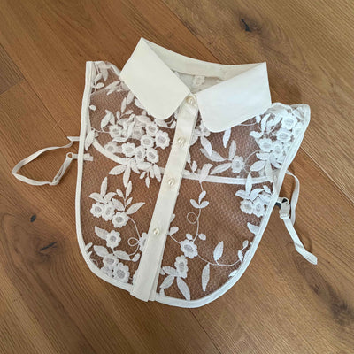 Zeitlos feminin – Spitzen-Blusenkragen schlicht mit Rundkragen