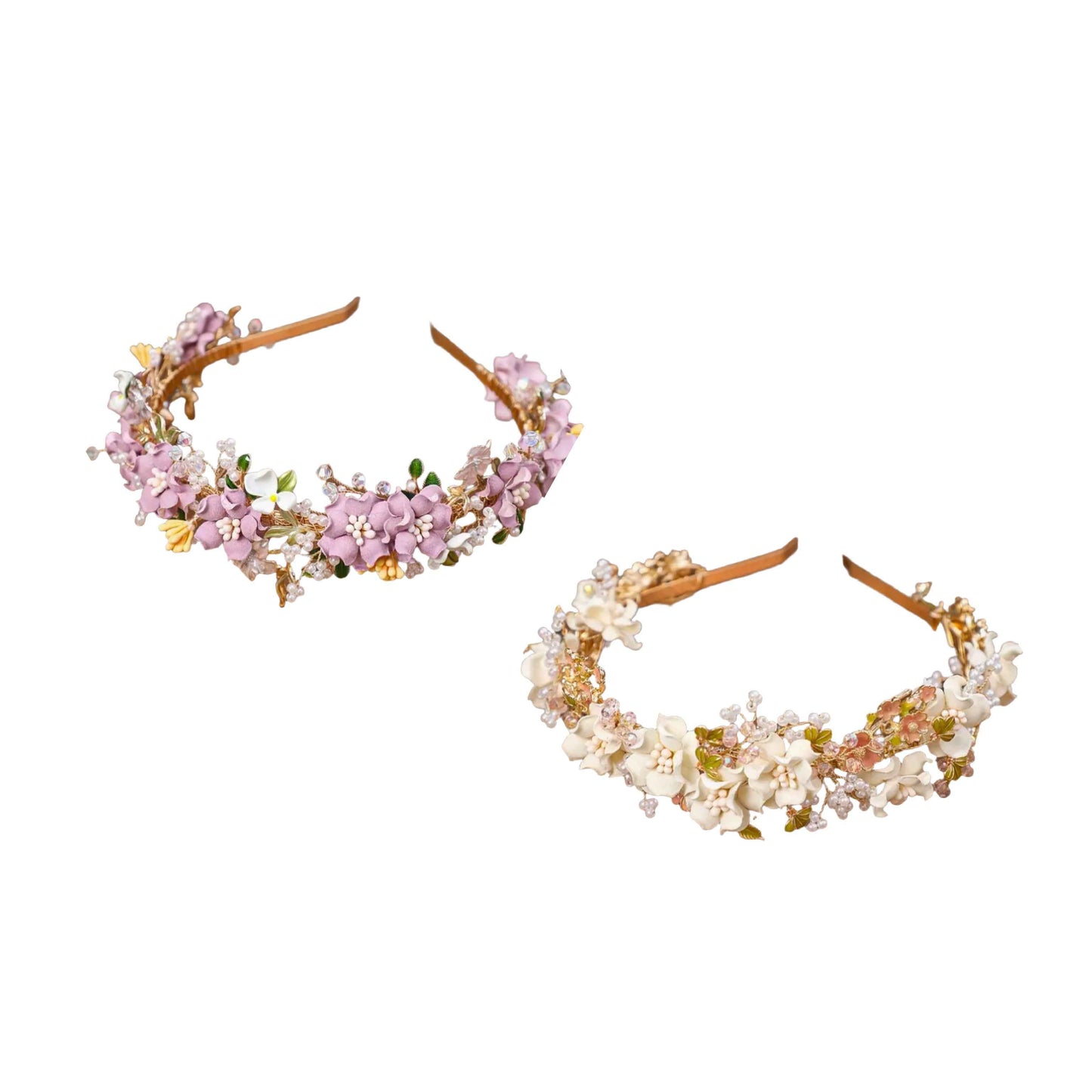 Florale Finesse: Haarreif mit zarten Blüten und schimmernden Perlen