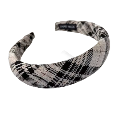 Zeitlos Schön – Klassische Haarreifen in Bouclé und Jersey