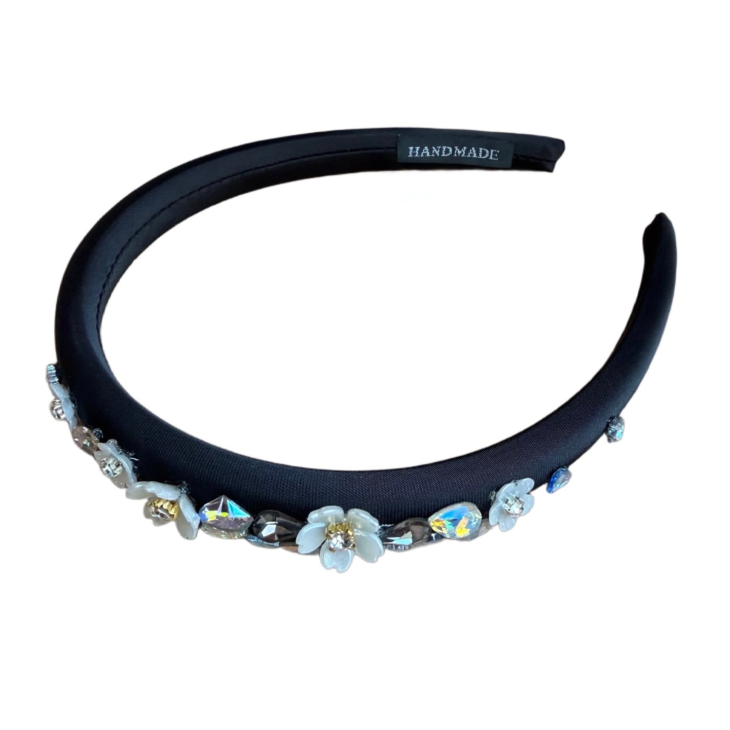 Schmaler Satin-Haarreifen mit Blüten & Strass – Zarte Eleganz mit glamourösem Glanz