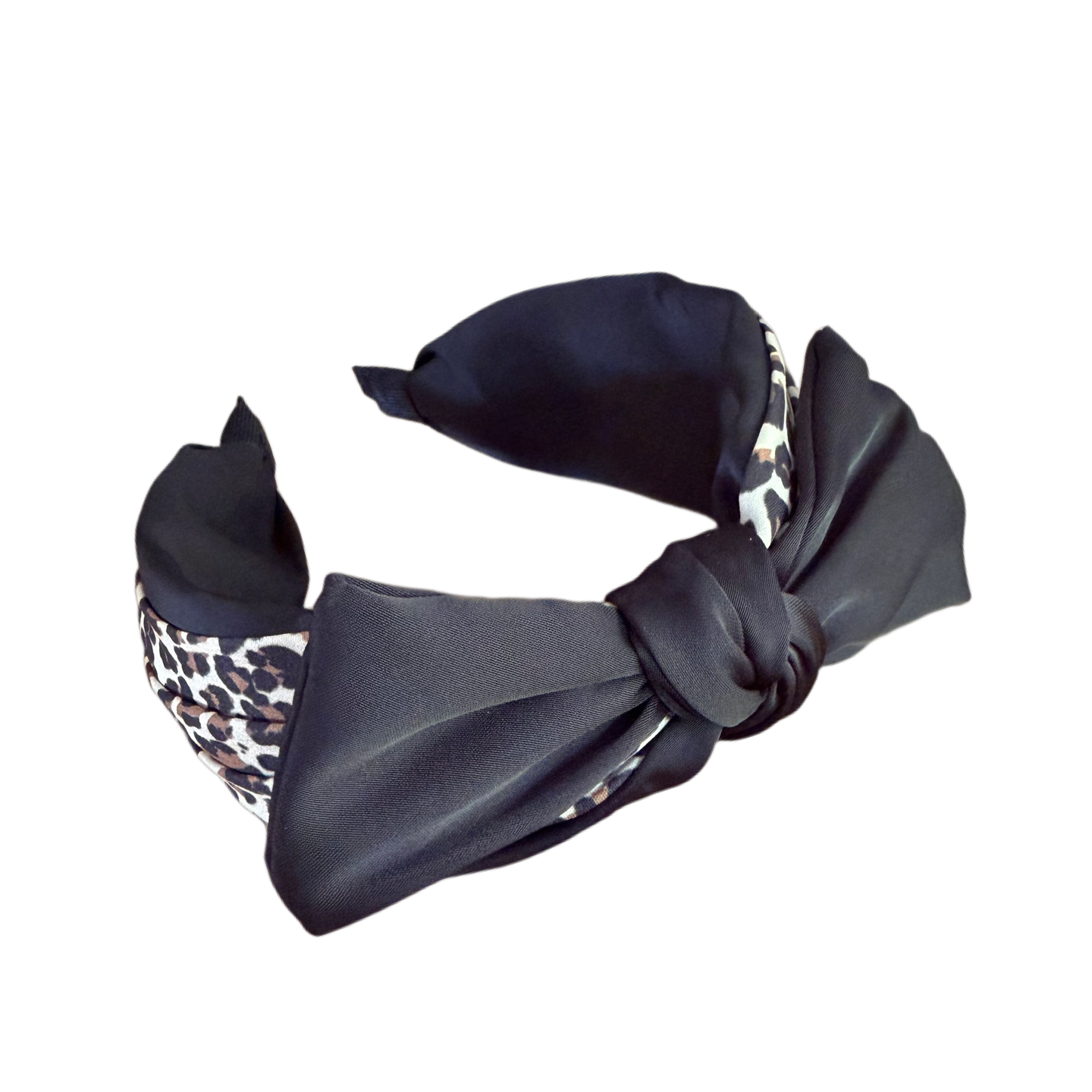 Wild Elegance – Satin Haarreifen mit grosser Schleife & Animalprint