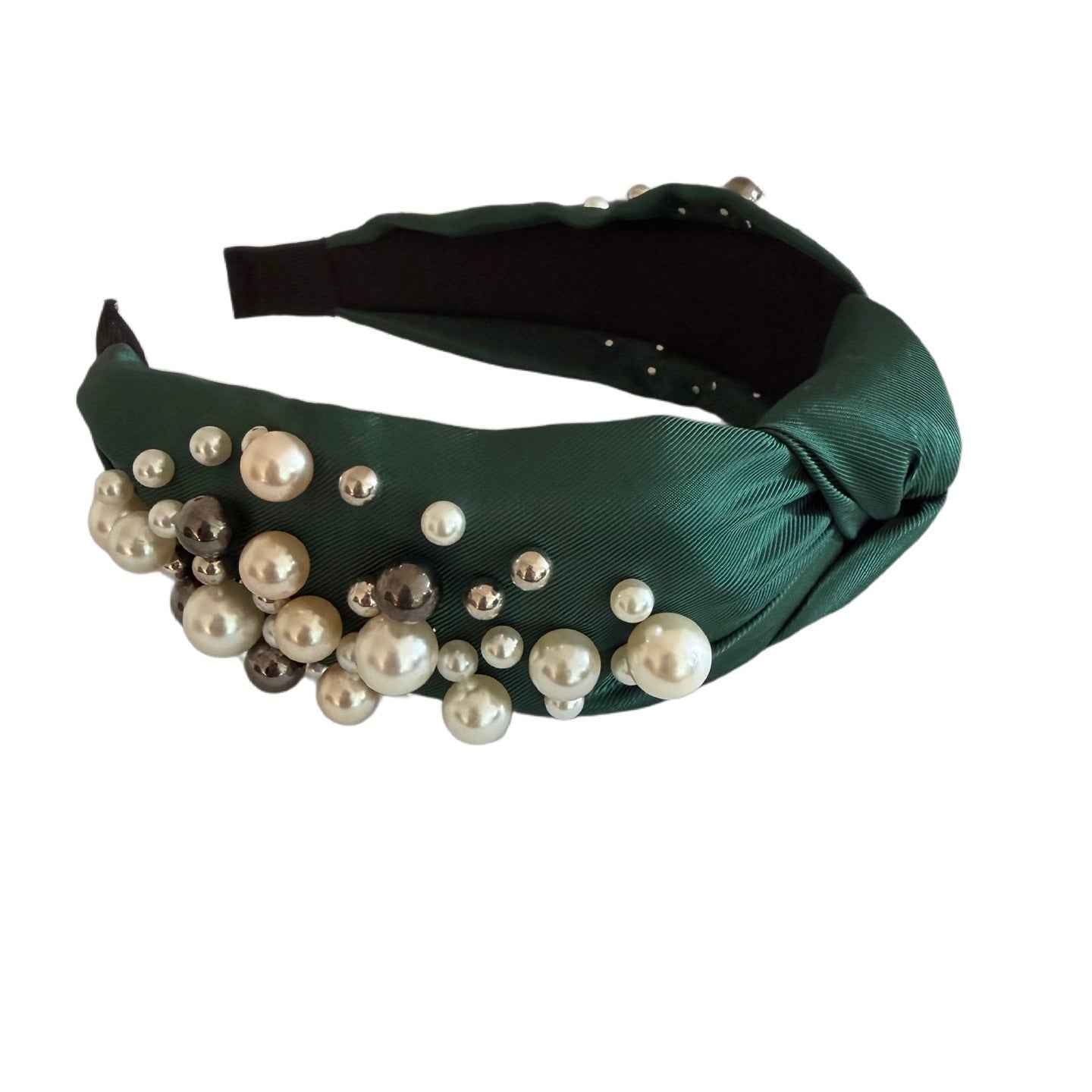 Strahlende Eleganz — Perlenhaarreif mit Knotenmagie