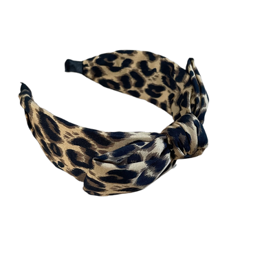 Kraft der Natur – Animalprint trifft auf elegante Masche